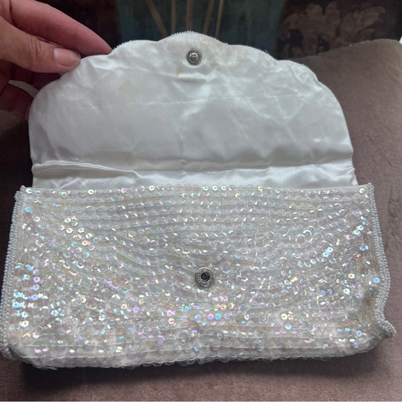 Handmade Soft Elegant Sequin Clutch in Cream - Picture 4 of 6